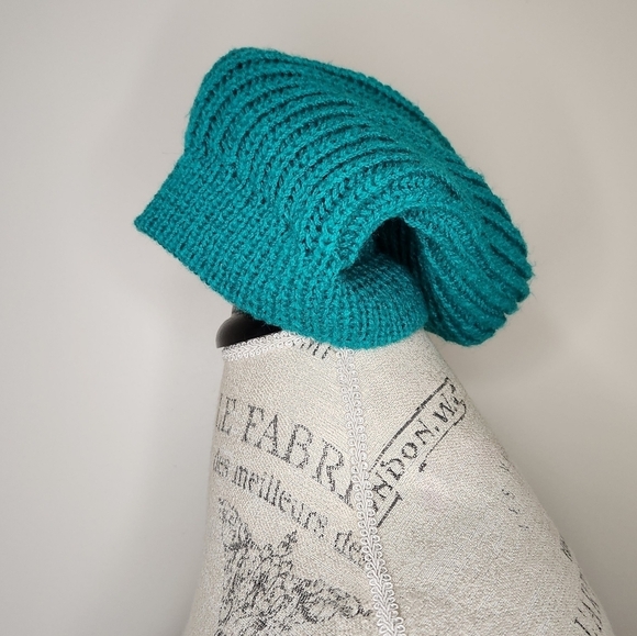Vintage Emerald Knit Toque - Picture 2 of 7